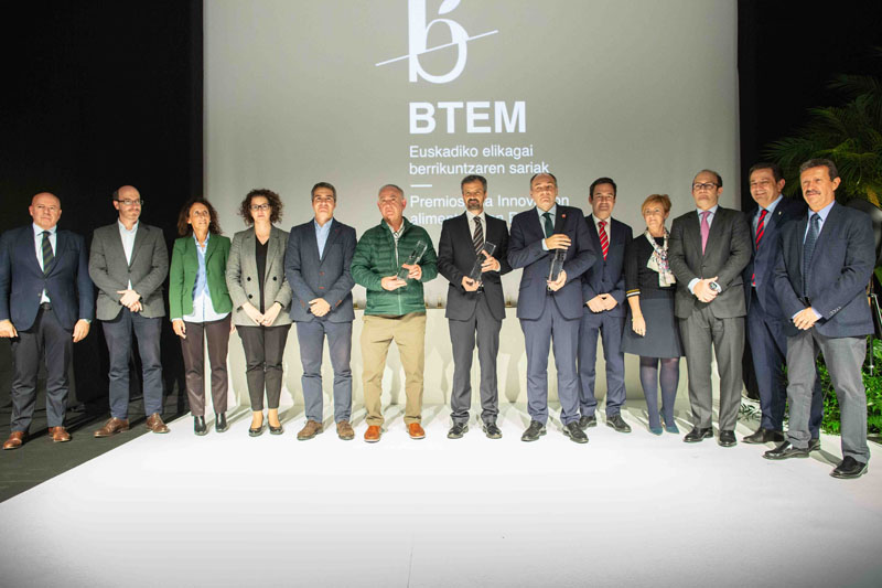 ganadores y jurado de la edición 2019 de los premios BTEM